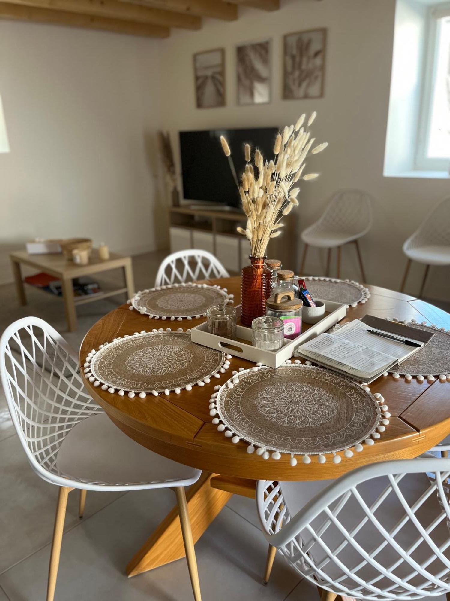 Feurs Maison 6 Couchages Entierement Renoveeヴィラ エクステリア 写真